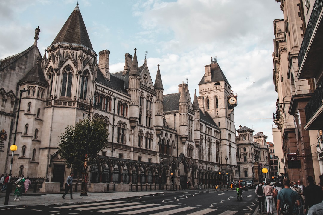 UK Business Laws and Compliance: Companies House Filing Guide